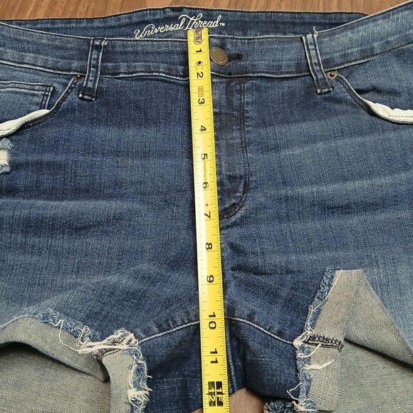 (2) Universal Thread Size 16 Mid-Rise Blue Denim Cuffed Hem distressed shorts - Picture 8 of 8